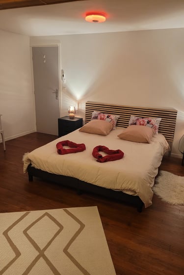 Sejour st valentin votre nid douillet dans la chambre Nicole et Germain spécialement aménagée