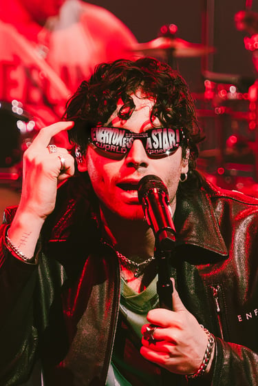Professional Concert Photos of 5 Seconds of Summer from MaddieCilSnaps