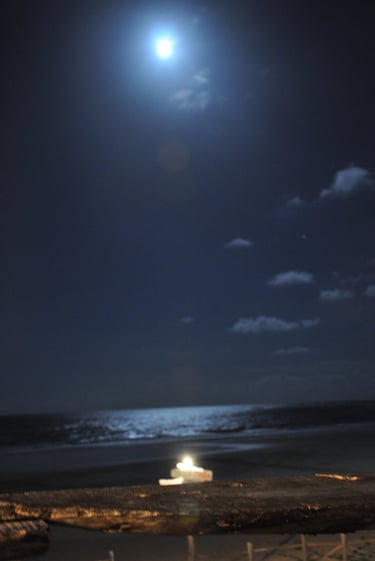 moon rise over tofo beach, Praia do tofo, Mozambique