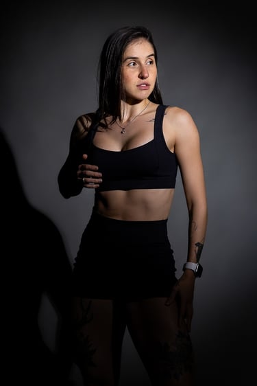 ensaio fotográfico estiloso com atleta para loja de roupa esportiva