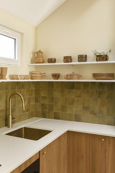 Custom walnut kitchen in Pau with marble and green zellige tiles