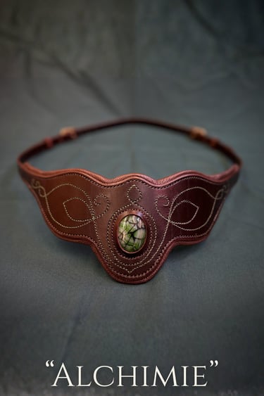 cordelette pierre cuir cheval equitation ethologique sellerie etter Genève Suisse artisanat Sellier