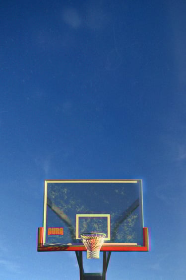 Poster Design de Aura: the process desenvolvido por Helldise Design