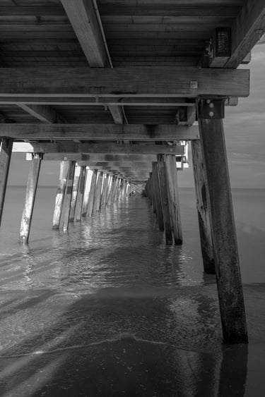 Black and white sunrise at Henley Jetty