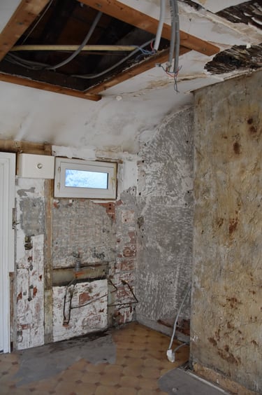 Kitchen corner to renovate in a duplex in Pau – before renovation