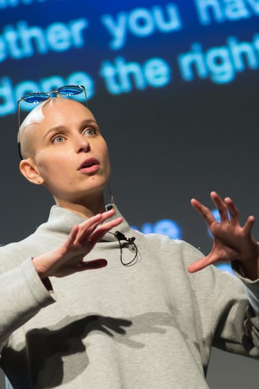 naomi roth intervenant conférencier intelligence artificielle femme europe intervenant AI French 