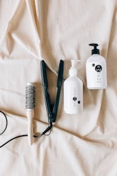 Hairstyling items for short hair