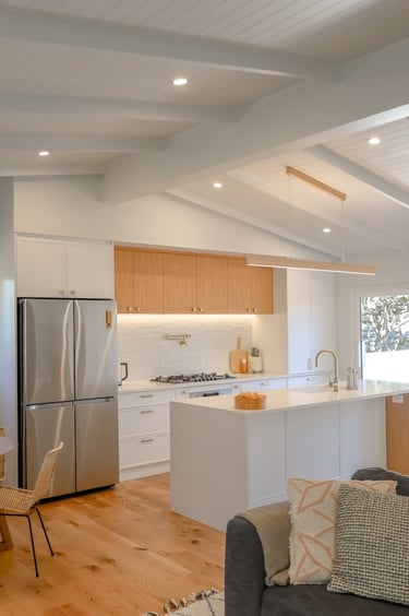 Findlay Residential Builders - open plan living - Stanmore Bay