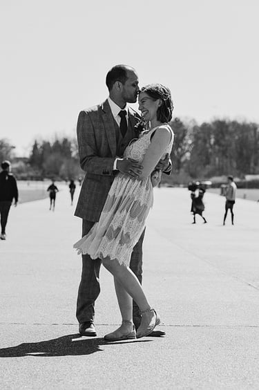 Bride and groom at Tempelhof field.