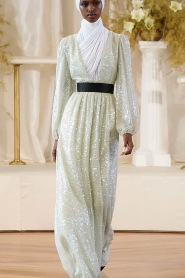 Ann Gior Makeup Artist for Markarian NYFW on model Sundus Jama