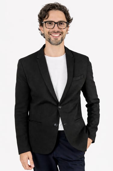 Dr. Bruno Simao, dermatologist and dermoscopy mentor