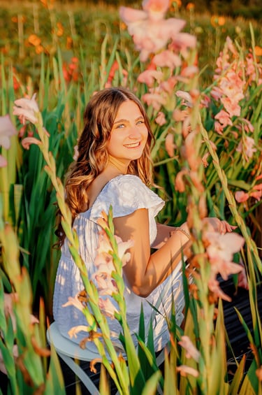 Manheim PA senior pictures. Palmyra PA senior pictures. Lititz PA senior pictures. Elizabethtown PA senior pictures.