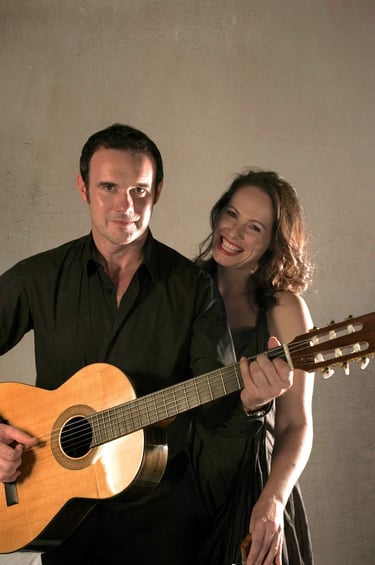 Trovatori - the unique tenor and soprano duo with their Spanish guitars