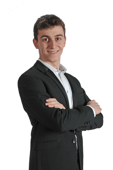 bild stehend von joshua dashti