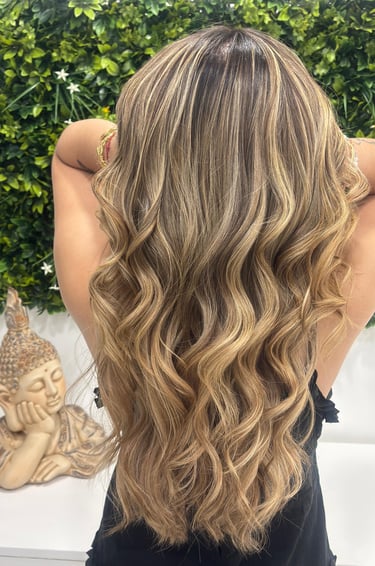 Melenas con ondas doradas