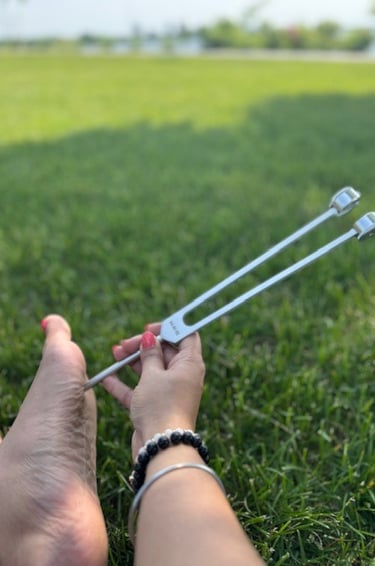 weighted fork vibration