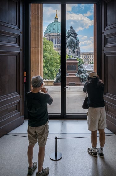 Blick aus der Alten Nationalgalerie Berlin