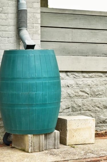off-the-grid water filtering method illustration