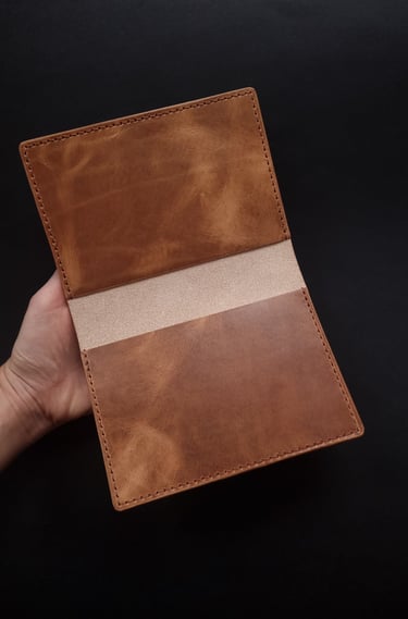 Horween Derby Natural leather case