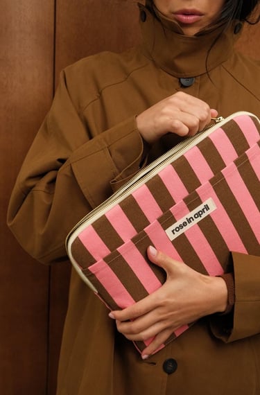 STRIPES FUNKY PINK/OLIVE LAPTOP SLEEVE 13/14