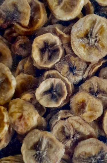 Banane séchée gros plan