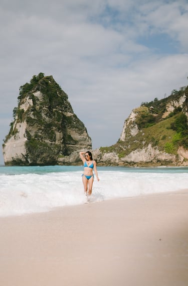 Portrait session at Diamond Beach Nusa Penida Bali