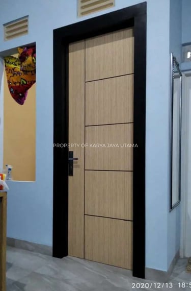 Pintu SWP (solid wood panel) lapisan HPL