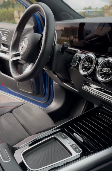 Images de voiture nettoyer intérieur complet sur Nantes