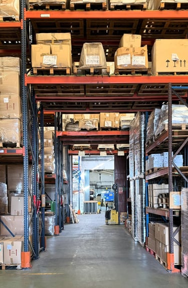 almacén fábrica de plásticos