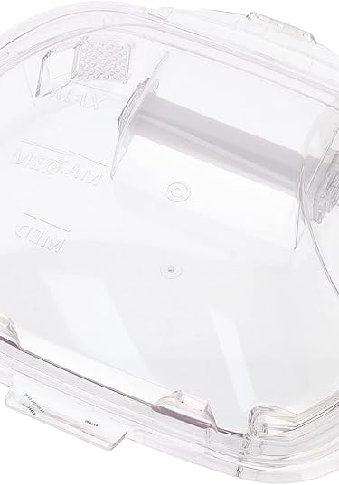 a clear plastic container with a clear lid