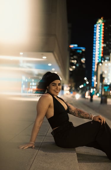 night photography montreal women 