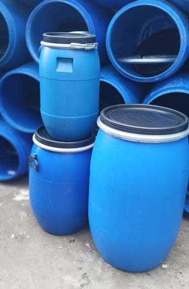 Refurbished plastic drums 60L to 200L – open and close top barrels Zyema Packages