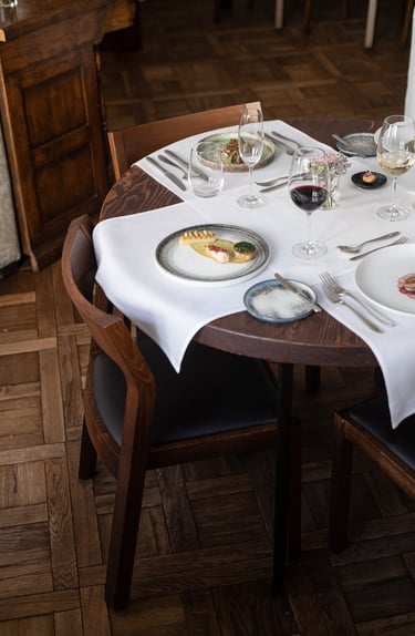 restoranu ir kaviniu fotografija