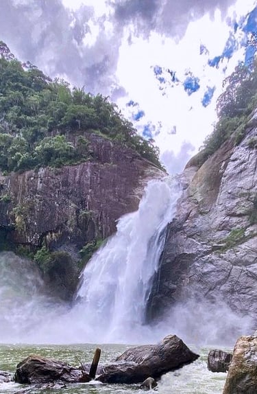 Dunhinda Falls