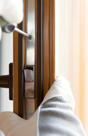 montaj ve detay kontrol yapılan pencere sistemleri