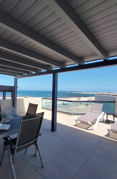 Photo of the solarium of an apartment for holidays in Fuerventura