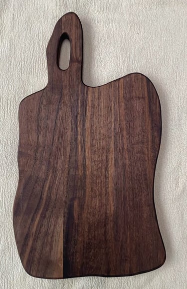 Ambachtelijk gemaakte Borrelplank van notenhout - Rustieke borrelplank - Ambachtelijke borrelplank
