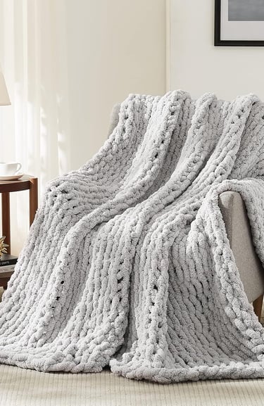  L'AGRATY Chunky Knit Blanket Throw - Soft Chunky Throw Blanket 50''x60'': 100% Hand Kintted Chenile