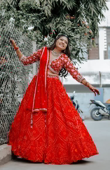 outdoor bridal makeup, bridal hairstyle Vadodara, natural bridal makeup India, wedding makeup artist