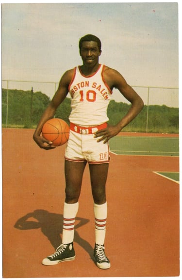 1968 Earl Monroe Winston-Salem State University Postcard Rookie basketball card