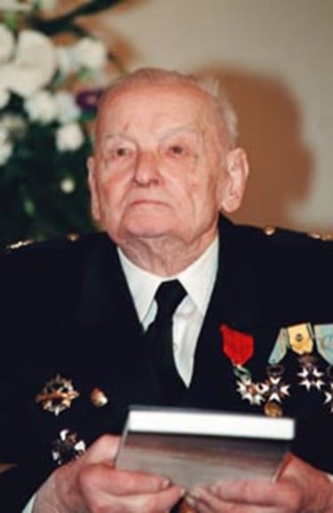 Hugo Legzdiņš (1903 – 2004)