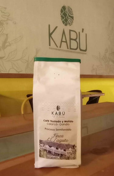 Café Tostado y molido, Proceso semi lavado, marca Kabú Café y Tradición Calarcá Quindío,