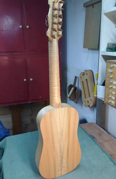 vihuela de mano- Lacewood