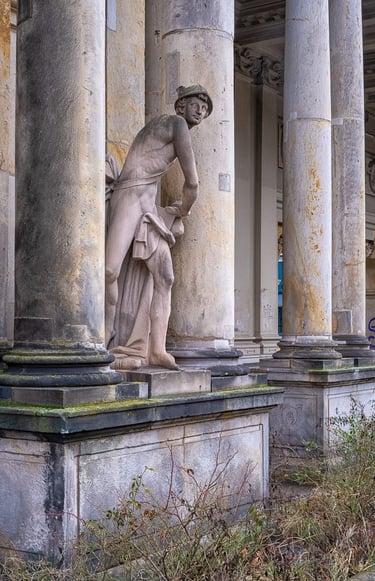 Reinhard Mokros: Berlin, Kleistpark, Königskollonaden