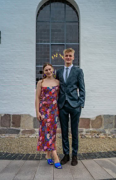 Skrædder selskabs kjole bryllups gæst kjole med blomster dyb ryg