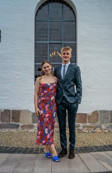 Skrædder selskabs kjole bryllups gæst kjole med blomster dyb ryg