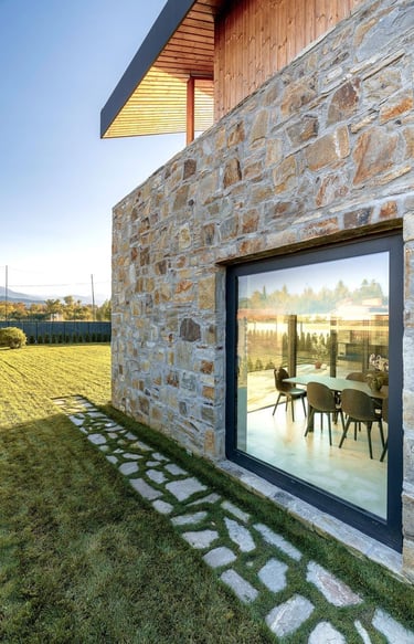 taş ev dış mekân duvar kaplama çalışması