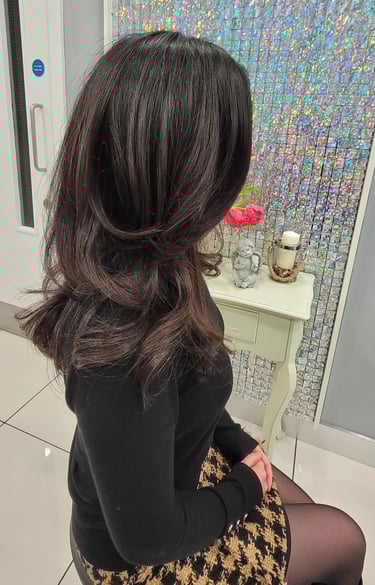 Medium-length blow dry with volume