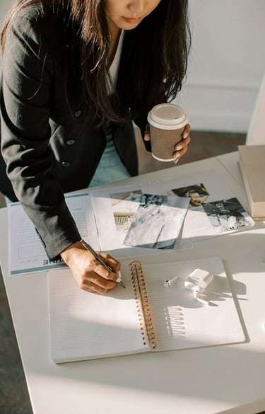 客製化品牌設計服務方案, 亞洲面孔商用圖片, 導師課程宣傳模板, vertical videos download