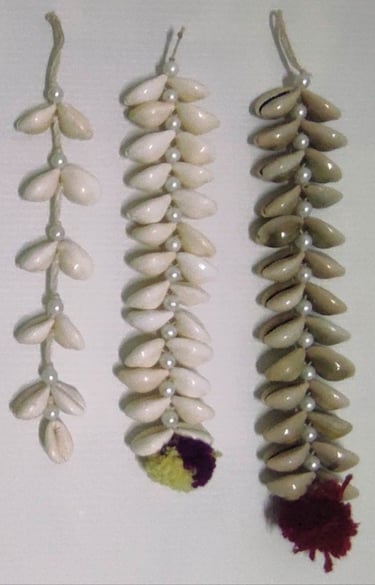 "Tribal hair accessory with natural shells–ethnic boho hair tie for women-Prepared for export"
